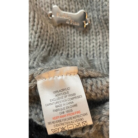 Dog Sweater Grey Knit White Christmas Tree Appliqué Barkley & Finn NWOT Size M - Picture 5 of 12